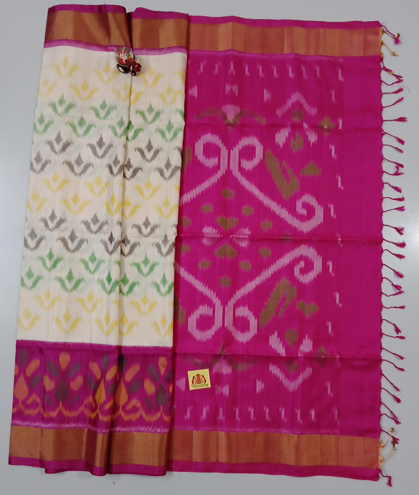 White with Pink Pallu (POC/3060)