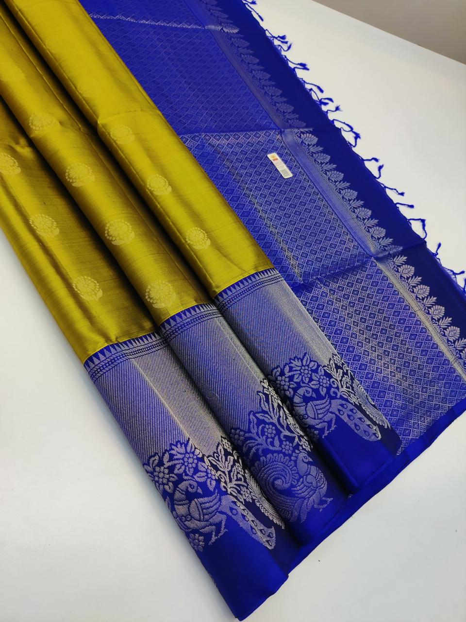 Sneha Green with Royal Blue Pallu (TURNING) (STM/3357)