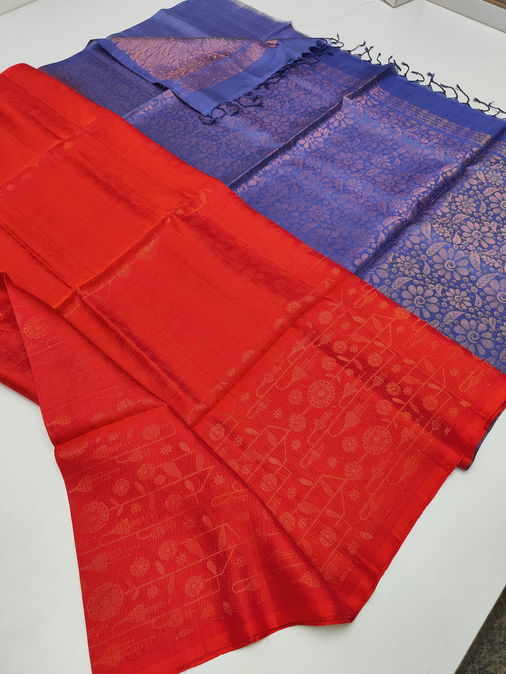 Chilli Red with Blue Pallu (Floral Design) (BORDERLESS) (STM/3361)